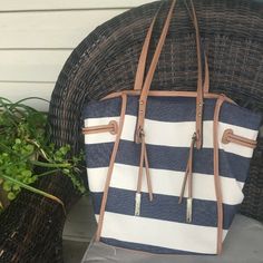 Cute Tommy Hilfiger Striped Handbag! New Without Tags! Feel Free To Offer! Tommy Hilfiger Shoulder Bag With Removable Pouch, Tommy Hilfiger Tote Shoulder Bag For Everyday Use, Tommy Hilfiger Everyday Tote Shoulder Bag, Tommy Hilfiger Beige Shoulder Bag For Everyday Use, Everyday Blue Tommy Hilfiger Shoulder Bag, Tommy Hilfiger Beige Bags For Daily Use, Tommy Hilfiger Blue Rectangular Bag, Casual Tommy Hilfiger Bag With Adjustable Strap, Casual Rectangular Tommy Hilfiger Shoulder Bag