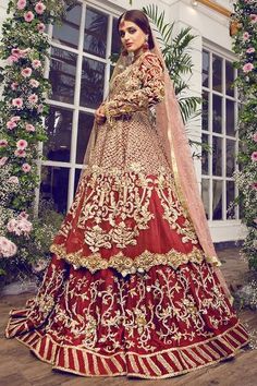 Indian designer wedding dresses embellished with sequins, zardozi & Salma tikki work. Fast delivery available for Indian designer wedding dress in USA Pakistani Bridal Red, Kamdani Dupatta, Elegant Bridal Dress, Lehenga Dupatta, Bridal Shirts, Red Lehenga, Indian Bridal Wear, Pakistani Bridal Wear, Crimson Red