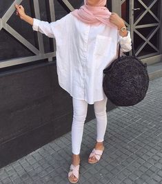 What to Wear White Blouse For Hijab Outfit Blouse For Hijab, White Hijab, Blouse Hijab, Mode Turban