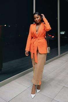 Corporate Attire Colorful, Classy 30 Year Old Outfits, How To Dress For A Graduation Ceremony As A Guest, Stylish Work Attire Classy, Brunch Outfit Black Woman, Orange Blazer, Professional Outfits Women