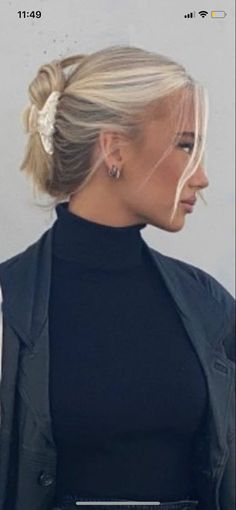 White Hot Blonde Hair, Scandinavian Balayage, Scandi Highlights, Scandanavian Hair Line, Scandinavian Blonde Hairline, Scandinavian Blonde Hair Natural, Scandavian Hairline Blonde, Blonde Hair Scandinavian, Swedish Hairline