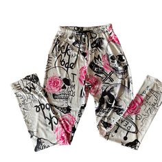 Nwot Casual Women’s Pants With Skills And Roses Print. Size Medium. Draw String Closure. White, Pink, Black. Pink Graphic Print Bottoms For Spring, Edgy Pink Cotton Bottoms, Spring Pink Graphic Print Bottoms, Casual Skull Print Leggings, Casual Pink Rose Print Bottoms, Skull And Roses, Roses Print, Skulls And Roses, Emo Goth