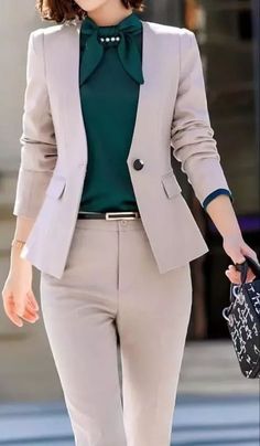 Blazer Outfits For Women, Woman Suit Fashion, Fashionista Clothes, Stylish Work Outfits