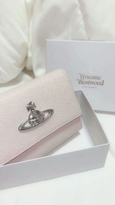 Vivienne Westwood Wallet, Tas Lv, Vivienne Westwood Bags, Pink Wallet, Cute Wallets, Girly Bags, What In My Bag, Luxury Wallet, Pretty Bags