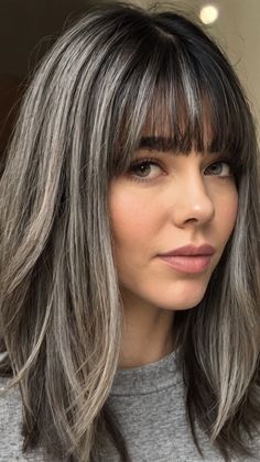 Trendy medium length gray hairstyles with bangs for Sleek Hairstyles With Bangs Medium, Gray Hairstyles With Bangs, Medium Length Hairdos, Gray Hairstyles, Grey Hair Transformation, Grey Hair Inspiration, Braided Styles, Brown Hair With Blonde Highlights, Hair Color And Cut