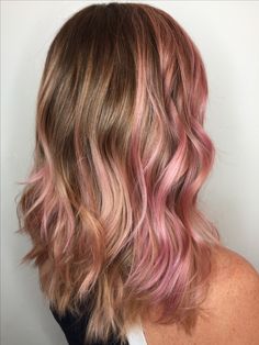 Blonde Hair With Rose Gold, Hair With Pink Underneath, Gold Blonde Balayage, Blonde Hair With Pink Underneath, Pink Highlights In Blonde Hair, Blonde Balayage On Dark Hair, Highlights Rose Gold, Balayage On Dark Hair, Blonde Hair With Pink