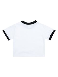 Editor's NotesCAT PUNCHING WHITE CROP TOP from RADINEO is a cropped short sleeve T-shirt with a high-quality graphic printed on the front of the chest. There are different color points on the neckline and sleeveline.- Cropped- Neckline and sleeeveline- Graphics printed- High quality stitchesMeasurements (in.)- FREE- Length: 16.7 in.- Shoulder: 13.9 in.- Chest: 15.3 in.- Sleeve length: 5.9 in.*Model Information- Height: 5'3 Size: FREEComposition & Care- 100% COTTON- Dry Clean OnlyDesigner- by White Casual Cropped T-shirt For Streetwear, Sporty Short Sleeve Crop Top For Streetwear, Basic White Cropped Shirt, Sporty Cropped Short Sleeve Shirt For Streetwear, Sporty Short Sleeve Cropped Shirt For Streetwear, Sporty White Cropped T-shirt With Logo Print, Summer Cropped Short Sleeve Shirt With Logo Print, Summer Crop Top With Logo Print And Short Sleeves, Summer Short Sleeve Logo Print Crop Top