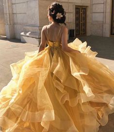 Gold Tulle Ball Gown For Quinceanera, Gold Ball Gown Quinceanera Dress For Party, Gold Ball Gown For Quinceanera Party, Gold Ball Gown For Quinceanera During Prom Season, Gold Ball Gown Quinceanera Dress For Debutante Ball, Gold Ball Gown For Quinceanera Debutante Ball, Gold Ball Gown For Quinceanera, Gold Tulle Prom Gown, Gold Tulle Ball Gown For Pageant