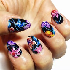 12 Cool Summer Nail Art Designs Easy Summer Manicure Ideas Coral Pink Nails, Summer Holiday Nails, Easy Manicure, Floral Nail Designs, Summer Manicure, Nail Art Designs Summer, Holiday Nail Art, Simple Nail Designs, Nail Art Summer