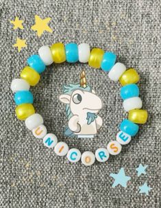 #unicorse #bluey #kandi #bracelet #kandikid #idkwhatimdoing Kandi Patterns Single, Bluey Bracelet Ideas, Bluey Bracelets, Kandi Kid Aesthetic, Unicorse Bluey, Funny Bracelets