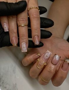 Nail Ideas Not Acrylic Short, French Gel X Nails Square, French Nail Designs Colorful, Shorties Nails Winter, Short Nails Ideas November, Simple Cute Nails Short Square, Short Nail Art Designs Winter, New Years Nails Tapered Square, Margarita Glass Nails Design