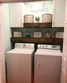 find ideas and tips for kitchen decorating, from farmhouse style kitchens to country, vintage, retro, innovative and perpetual #kitchendecormodern Modern Farmhouse Laundry Room, Laundry Room Decorating, Laundy Room, Laundry Room Organization Storage, Rustic Laundry Rooms, Room Storage Diy, Dream Laundry Room, Laundry Room Renovation, Farmhouse Laundry Room