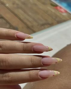 Leah Halton Nails, Pale Nails, Leah Halton, Rave Nails, Coffin Nails Ombre, Nail Sets, Minimalist Nails, Dream Nails, Fire Nails