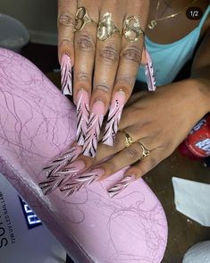 Exotic Nail Designs, 90s Nails, Retro Nails, Simple Acrylic Nails