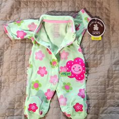 Nwt, "Pretty Girl" Onesie With Flower Patterns All Over Fun Spring Sleepwear, Playful Green Sleepwear For Spring, Cute Sleepwear For Playtime In Spring, Cute Green Sets For Spring, Cute Green Playtime Sets, Cute Green Spring Sets, Playful Floral Print Sets For Playtime, Playful Floral Print Playtime Sets, God Baby