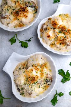 the best scallops st - jacques recipe is made with garlic, mushrooms and parsley