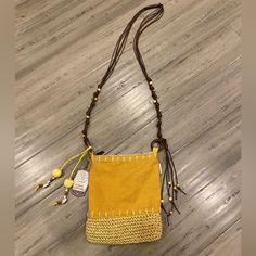 Brand New With Tags Zipper Closure Casual Gold Crossbody Bag, Vacation Crossbody Shoulder Bag With Cell Phone Pocket, Casual Gold Crossbody Shoulder Bag, Beach Crossbody Bag With Cell Phone Pocket, Casual Gold Woven Bag, Bohemian Sand-colored Bags For Summer, Yellow Bohemian Daily Use Bags, Yellow Crossbody Beach Bag, Bohemian Yellow Woven Shoulder Bag