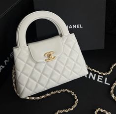 Aesthetic Backpack, Chic Summer Outfits, Pink Chanel, Fancy Bags, Cute Bags, Chanel Bag, Luggage Bags