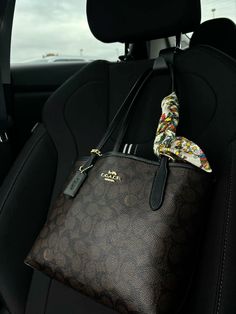 Current everyday bag: Coach Small City Tote #coach #tote #coachbag #coachoutlet #purse Small City Tote Coach, Coach Mini City Tote, Coach Small City Tote, Coach City Tote Bag, Coach Purses Aesthetic, Coach Bags Outfits, Coach Bag Tote