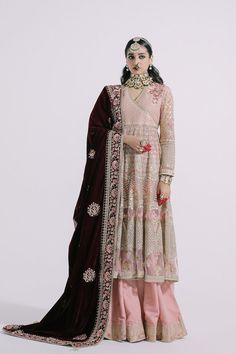 Ethnic Rekhta Sajal Wedding 2022 Default Title Ethnic Rekhta Sajal Wedding 2022 is Original Ladies Clothing Brand, and provides both Styles shalwar kameez suits and kurtis. Net Shirt, Embroidery Motif, Velvet Shawl, Soft Coral, Designer Dresses Casual, Lawn Suits, Desi Wedding, Organza Fabric, Green Hues