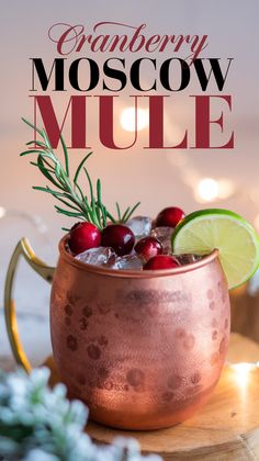 Festive Cranberry Moscow Mule recipe - the perfect Christmas drink with cranberry juice, ginger beer, and lime. A refreshing winter mule cocktail ideal for party cocktail recipes and holiday celebrations. Try this easy cranberry Moscow mule recipe for your next Christmas gathering. Cranberry Moscow Mule Recipe, Party Cocktail Recipes, Fall Pies Recipes, Cranberry Cocktail Recipe, Cranberry Moscow Mule, Ginger Beer Cocktail, Christmas Drinks Alcohol Recipes, Cranberry Drinks, Christmas Drinks Alcohol