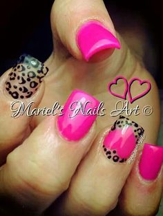 Valentine's Day nails. Pink And Black Nail Designs, Leopard Print Nail, Nails After Acrylics, Feather Nails, Valentines Day Nails, Valentine Nail Art, Animal Print Nails, Black Nail Designs, Black Nail