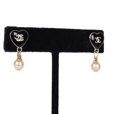 Gorgeous Chanel pierced enamel heart and pearl gold earrings. Stamp/serial number: 04A Made in France 2004 Pearl Gold Earrings, Leather Formal Shoes, Gold Pearl Earrings, Formal Shoes For Men, Pierced Earrings, Vintage Chanel, Formal Shoes, Quality Fashion, Leather Material