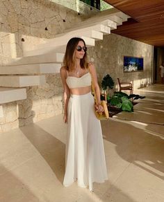 Goa Outfits, How To Style Culottes, Outfits For Mexico, Beachy Outfits, Two Piece Wedding Dress, Honeymoon Outfits, Resort Outfit, Girl Boss Style, Looks Party