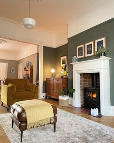 (ad) What colours are on trend for Living Rooms? Modern Green Living Room, 1930s Living Room, Salon Art Deco, Log Burner Living Room, House Interior Kitchen, Green Living Room Decor, Long Living Room