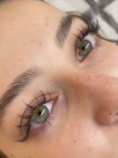 #Eyelashes #Anime_Lashes #Lash_Extentions #Perfect_Eyelashes Natural Fake Eyelashes, Lashes Fake Eyelashes, Individual Eyelash Extensions, Eyebrow Enhancer