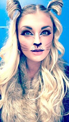 Fierce Lion Makeup...so cute and easy! #diymakeup #lionmakeup #halloweenmakeup #halloween #makeup #lion Lion Makeup Women Easy, Easy Lion Makeup, Lion Makeup Women, Lion Costume Women, Lion Costumes, Lion Costume Diy, Crazy Halloween Makeup, Lion Makeup