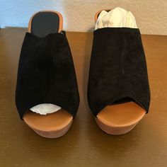 Never Used Wild Diva Lounge Platform Pumps Black Suede Slides. Platform Shoes Black, Platform Creepers, Cute High Heels, Wild Diva Shoes, Oxford Platform, Black Platform Shoes, Suede Slides, Women Platform Shoes, Nike Tennis Dress