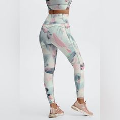 Fabletics Pureluxe Ultra High Waisted 7/8 Legging Size Xs Nwt - Perfect For Gifting! Sold Out Dreamscape Print Buttery Soft Fabric, Flattering High Waist Fit - Chafe Resistant - Moisture Wicking - Upf Protection - 4 Way Stretch - Pocket In Waistband Pink Athleisure Leggings For Light Exercise, Spring Athleisure Activewear For Pilates, Spring Compressive Activewear For Running, Spring Running Activewear, High-waisted Sportswear For Light Exercise, High Waist Activewear For Light Exercise, High Waist Activewear For Pilates In Spring, High Waist Athleisure Activewear For Spring, High Waist Sportswear For Light Exercise