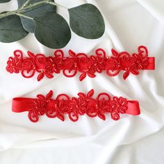 "♥♥ Please leave your wedding date when you check out ♥♥ Beautiful and lovely red garter. Hand sew red beaded lace with 5/8\" red elastic. Soft and natural. Please choose your style ( singer garter or set of garter ) and thigh size when you check out. Your garter will ship in a lovelike gift box. If you have any question, please feel free to contact me. Thanks :) ♥ 1.5\"red beaded lace ♥ 5/8\" red soft elastic ♥ Style - Single garter ( keepsake garter or toss garter ) - Set of garter ( keepsake Red Garter Wedding, Garter Keepsake, Rose Wedding Theme, Red Garter, Lace Wedding Garter Set, Prom Garters, Tiger Tattoos, Wedding Garter Lace, Bridal Garters Set