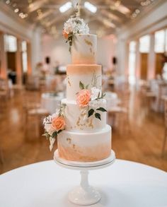 Pantone colour of the year Peach Fuzz Wedding Cake Peach, Color Durazno, Pantone Colour Of The Year, Shades Of Peach, Gold Wedding Cake, Cake Gallery, Wedding Cake Inspiration