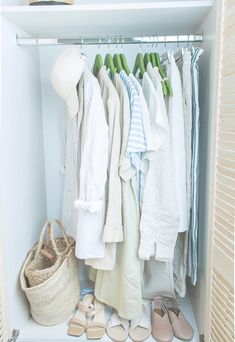 How to Pack Linen Clothes for Travel - Wear When What Why What To Pack For France, What To Wear In France, Japan Cruise, France In September, Summer Travel Capsule Wardrobe, Summer Travel Capsule, Winter Capsule Wardrobe Travel, Cruise Vacation Outfits