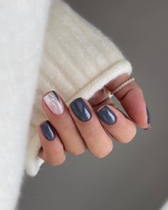 45+ January Nails Perfect For Your Monthly Mani; grey nails! This includes, January nails winter simple, January nails ideas, January nails ideas simple, January nails winter, January nails short, January nails 2024 January nails ideas 2024, January nails ideas acrylic, January nails ideas gel & more! This also includes January nail art, January nail designs, January nail colors, winter nails, winter nailc acrylic, winter nails 2024 trends & more! #januarynails #januarynailsideas Navy Nails, Kutek Disney, Milky Nails, Her Nails, Gray Nails, Makijaż Smokey Eye