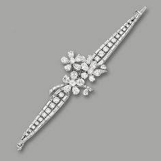 925 Sterling Silver Simulated CZ Diamond Studded Tennis Bracelet For Women Diamond Necklace Indian, Diamond Cuff Bracelet, Diamond Bracelet Design, Van Cleef And Arpels, Jewelry Bracelets Silver, Diamond Jewelry Designs, Sterling Bracelets, Bracelets Gold Diamond, Baguette Diamonds