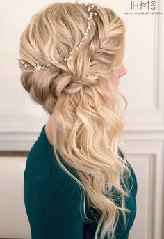 braided sideswept wedding hair ~ we ❤ this! moncheribridals.com Bridesmaid Hairstyle, Side Curls, Side Swept Hairstyles, February Wedding, Braided Prom Hair, Elegant Wedding Hair, Side Hairstyles