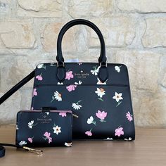 Kate Spade Luxury Kate Spade Bag With Single Compartment, Kate Spade Floral Bag, Kate Spade Travel Bag With Floral Print, Kate Spade Butterfly Bag, Elegant Kate Spade Floral Print Bags, Bags Kate Spade, Kate Spade Bags, Ladies Handbags, Shoulder Tote Bag