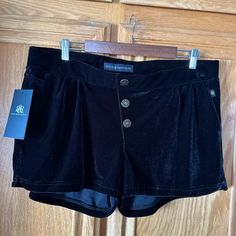 Nwt Rock & Republic Velvet Shorts Size 16 The Color Looks A Little Off But It’s Actually Black Velvet Shorts, Size 16, Velvet, Womens Shorts, Women Shopping, Black, Color