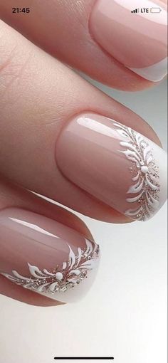 Bridal Nails Designs, Wedding Nail Art Design, Tato Henna, Bridal Nail Art, Manicure Inspiration, Nails Today, Smink Inspiration, Short Nails Art, Pretty Nail Art Designs