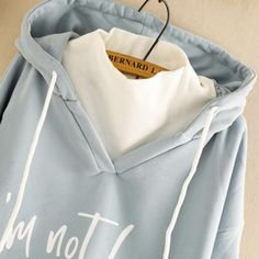 J-Fashion $10 OFF OVER $ 60 (CODE: D10)    J-Fashion $20 OFF OVER $100 (CODE: D20)     Description   Size Chart       Note: Pls check item size chart and delivery date before ordering.   
 
Includes:    ・Hoodie.    Product ID:    ・J40216.    Materials:    ・Cotton.    Neckline :    ・V-neck.    Sleeve Length and style:    ・Long and Normal sleeve.    Pattern:    ・Letter Print.    Color:    ・Blue. 
    Season:    ・Spring, Autumn, Winter.   Women/ Letter/ Print/ Fake Two-Piece/ Hoodie/ Sweatshi Sleeve Pattern, J Fashion, Sleeves Pattern, Over 60, Letter Print, Letter Prints, Nike Jacket, Autumn Winter, Miami