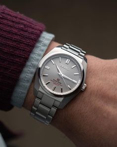 Gentleman Watch, Mens Gadgets, Grand Seiko, Jackets Men Fashion, Stylish Watches, Seiko Watches