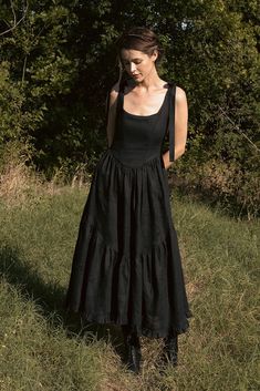 Of Her Own Kind Dress, Witchy Green Dress, Cottagecore Outfits Black, Whimsigoth Black Dress, Spring Black Tie Dress, Gothic Summer Dress, Black Cottage Core Dress, Casual Black Wedding Dress, Black Linen Dress Outfit Summer