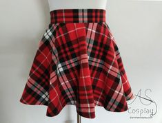 Green Tartan Skirt, Tartan Skirt Outfit, Pleated Skirt Winter, A Line Skirt Outfits, Long Wool Skirt, Red Long Skirt, Gothic Stuff, Warm Skirts, Long Plaid Skirt