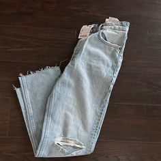 Nwt Zara High Rise Ankle Length Distressed Stonewashed Jeans Size 00 Zara Light Wash Straight Leg Jeans, Zara Straight Leg Washed Blue Bottoms, Light Wash Ripped Cropped Bottoms, Blue Distressed Cropped Leg Bottoms, Blue Distressed Cropped Bottoms, Zara Light Wash Straight Leg Bottoms, Zara Straight Leg Light Wash Bottoms, Zara Distressed Mid-rise Bottoms, Zara High Rise Distressed Jeans