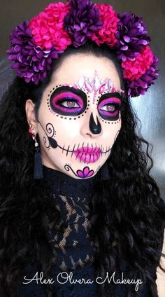 Alien Halloween Makeup, Muertos Makeup, Halloween Makeup Kits, Dress Designing Ideas, Henna Mehndi Designs, Sugar Skull Artwork