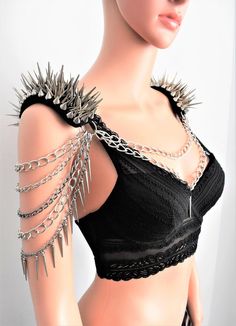 Girls Outfit Ideas, Shoulder Jewelry, Studs And Spikes, Burning Man Outfits, Jewelry Crystal, Creation Couture, Youtube Link, Grunge Style