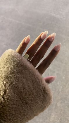 Gel Nails Long, Manicured Nails, Maquillage On Fleek, Nagellack Trends, December Nails, Basic Nails, Round Nails, Diy Nail Art, Clear Nails